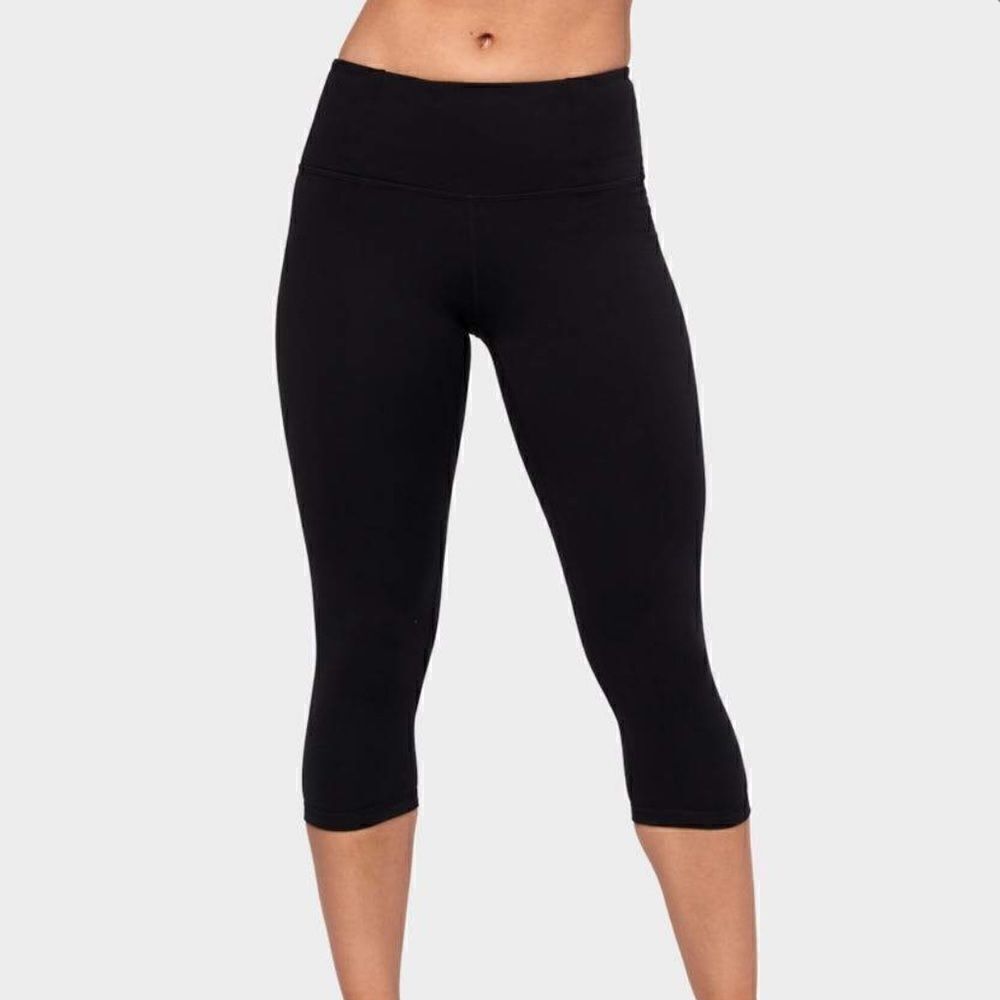 Manduka Black Essential Capris Cropped Small